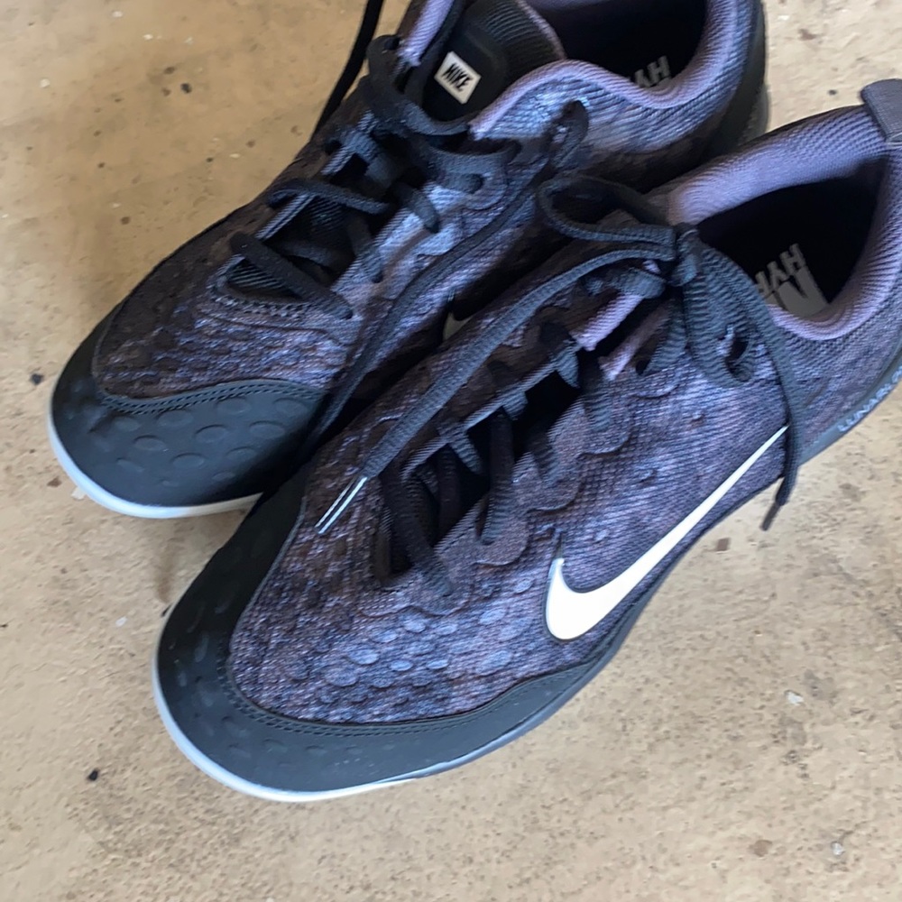 Nike sport shoes